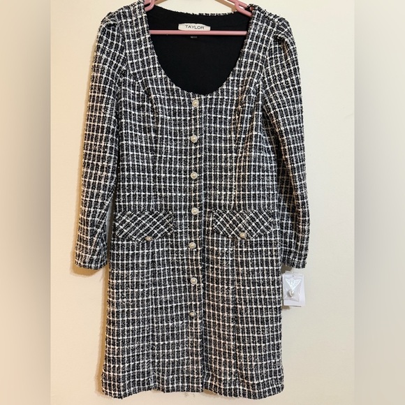 Taylor Dresses & Skirts - Taylor Monochrome Long Sleeve Dress